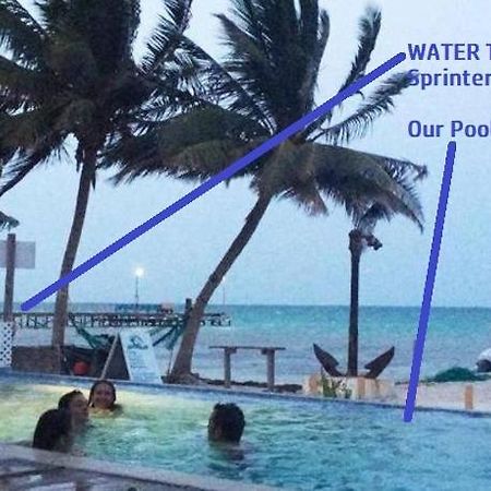 Beach Club Budget Rooms At Popeyes Caye Caulker Kültér fotó